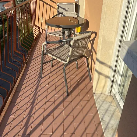 La Vista Sulla *